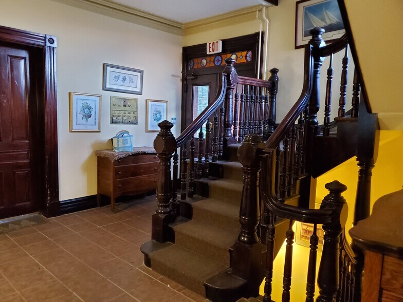 More Photos Of 149 2nd Ave, Troy Apartments For Sale