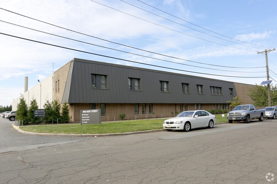 More Photos Of 900 Hart St, Rahway Warehouse For Lease