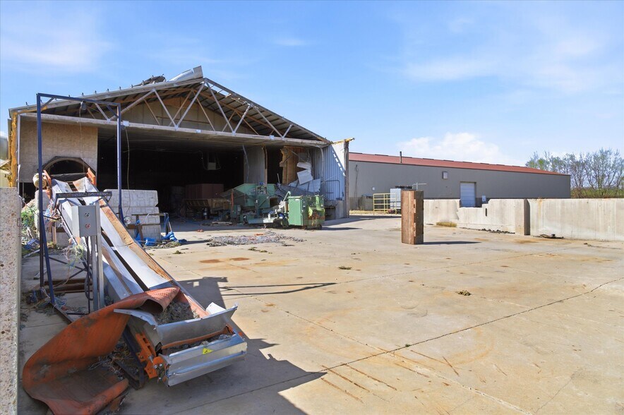More Photos Of 24104 755th Ave, Albert Lea Warehouse For Sale