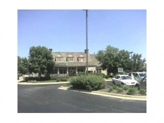 More Photos Of 201-235 Waukegan Rd, Lake Bluff Unknown For Lease