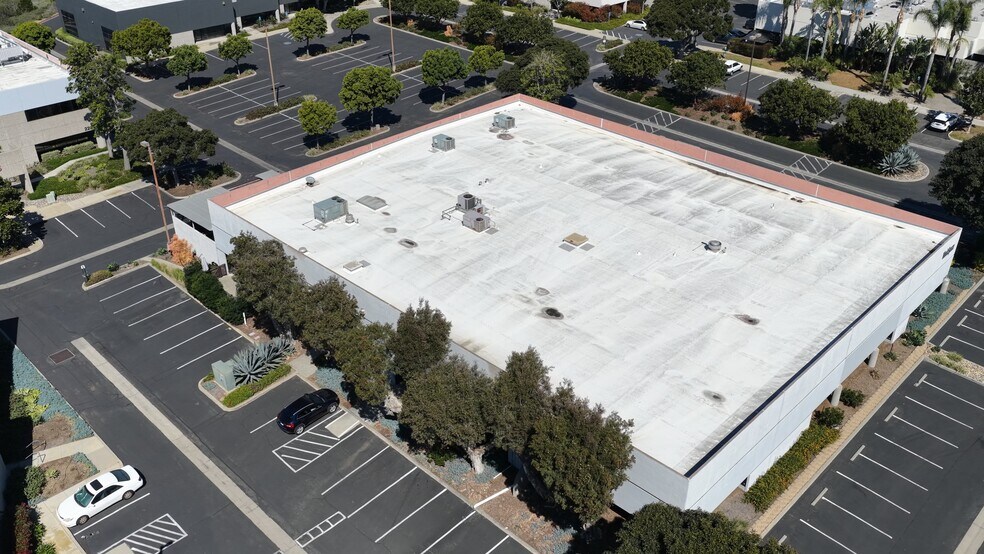 More Photos Of 2292 Faraday Ave, Carlsbad Research And Development For Sale