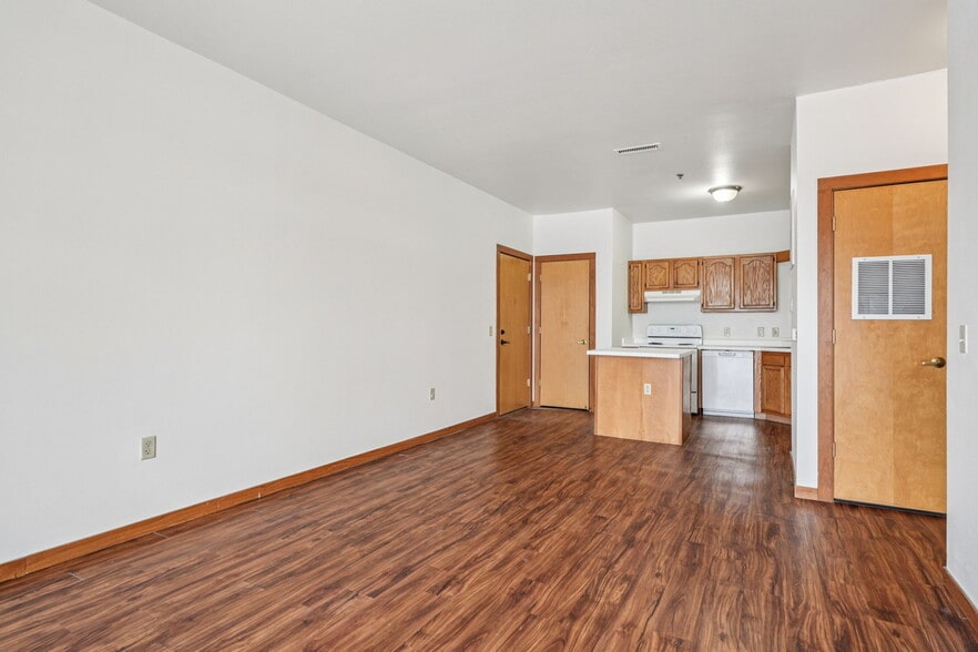 More Photos Of 134 Main St, Racine Apartments For Sale