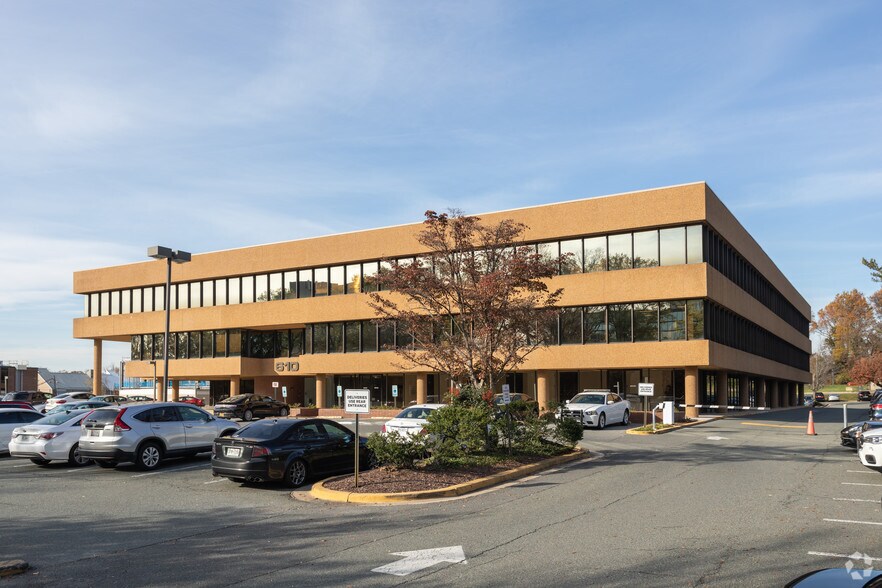Primary Photo Of 6101 Executive Blvd, North Bethesda Office For Lease
