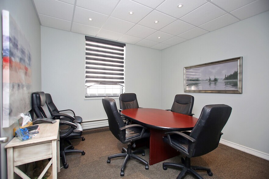More Photos Of 187 King St E, Oshawa Office For Lease
