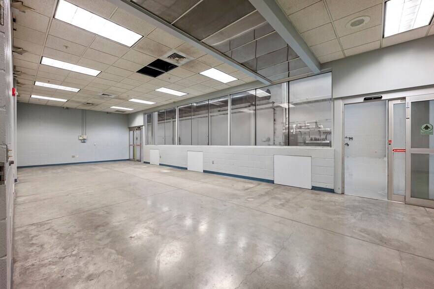 More Photos Of 801 N 2nd St, Berthoud Distribution For Lease