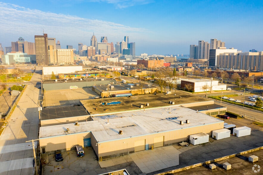 More Photos Of 1600-1616 Howard St, Detroit Warehouse For Lease
