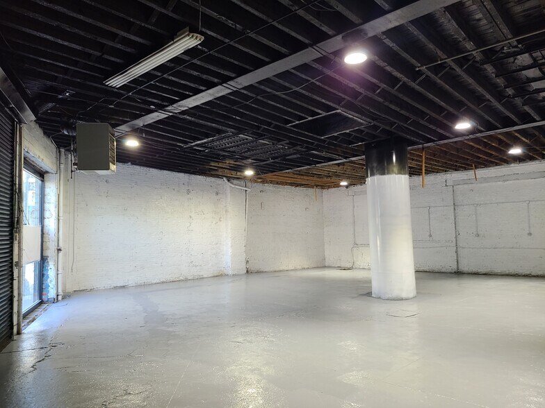 More Photos Of 286-294 Hamilton Ave, Brooklyn Warehouse For Lease