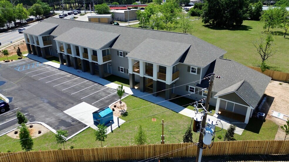 More Photos Of 1604 Lankford Dr, Valdosta Apartments For Sale