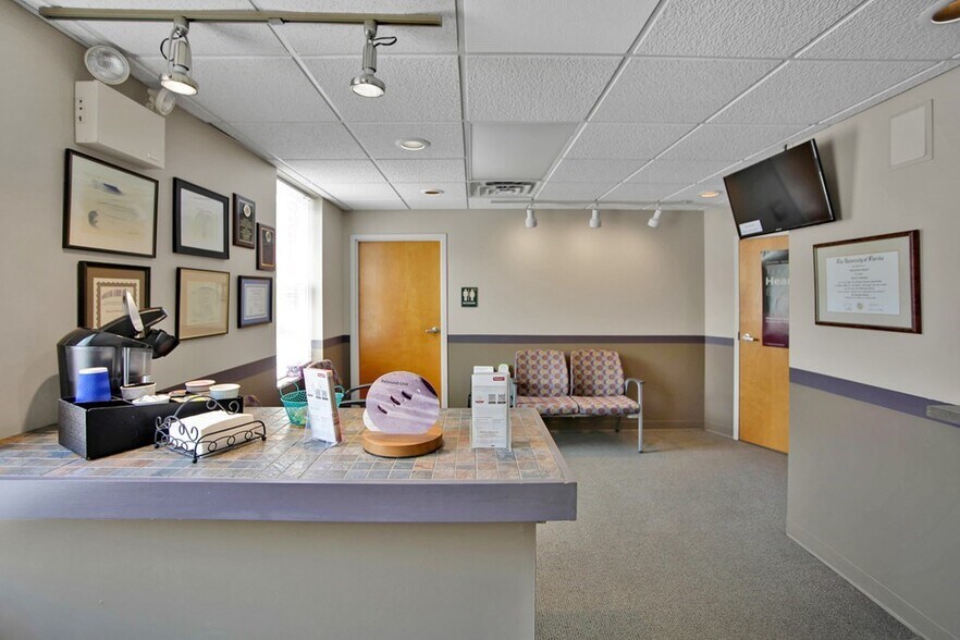 More Photos Of 2 Waln St, Wellsboro Office For Sale