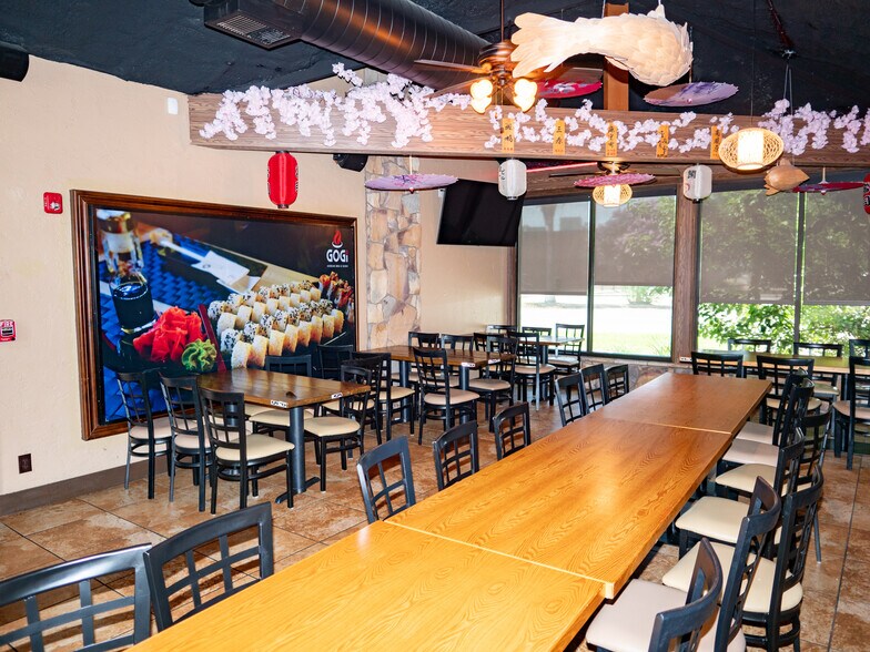 More Photos Of 4904 N Navarro St, Victoria Restaurant For Sale