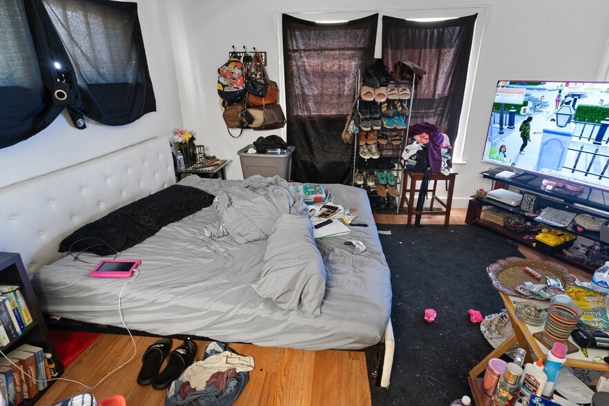 More Photos Of , Toledo Multifamily For Sale