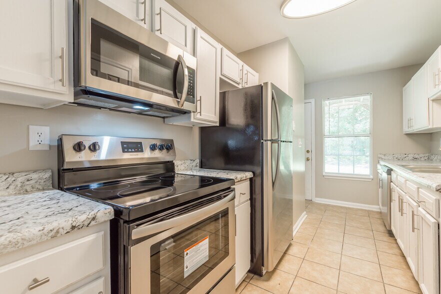 More Photos Of 8373 Thomas Rd, Jonesboro Apartments For Sale