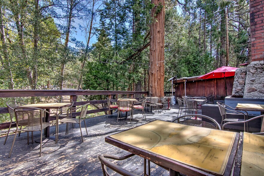 More Photos Of 54905 N Circle Dr, Idyllwild-Pine Cove Restaurant For Lease