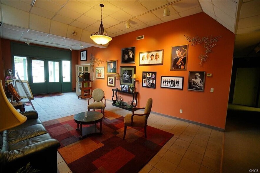 More Photos Of 610 Oak St, Syracuse General Retail For Sale