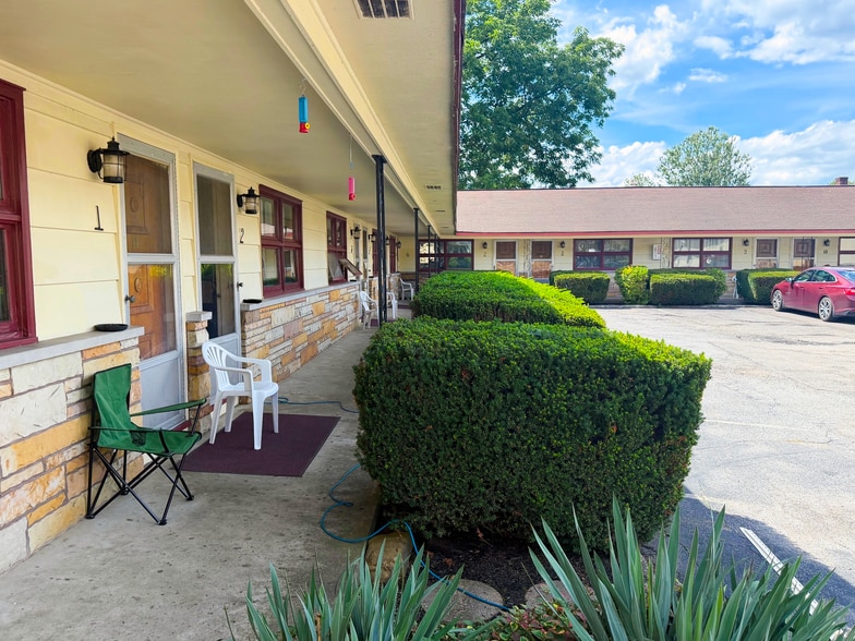 More Photos Of 212 Buffalo St, Gowanda Hotel For Sale