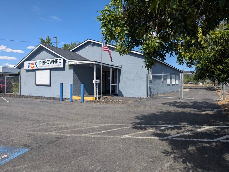 Primary Photo Of 3101 S Carson St, Carson City Freestanding For Lease