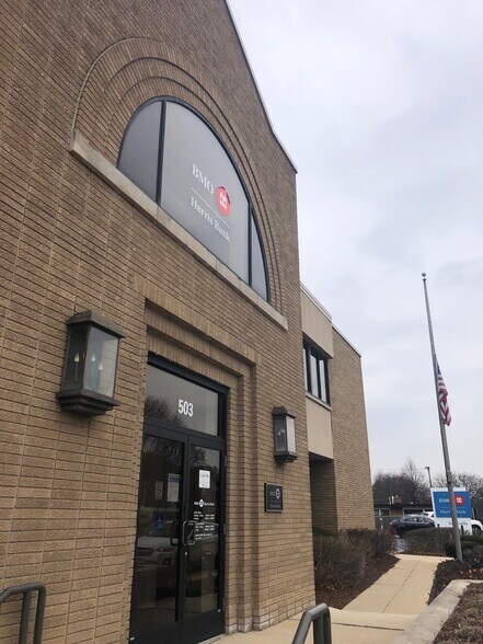 More Photos Of 503 N Washington St, Naperville Bank For Lease