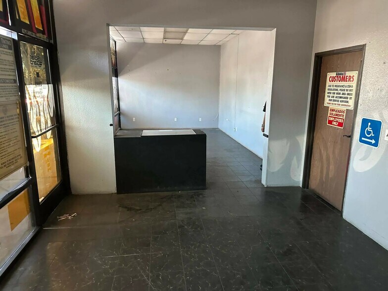 More Photos Of 5436 Holt Blvd, Montclair Auto Repair For Lease