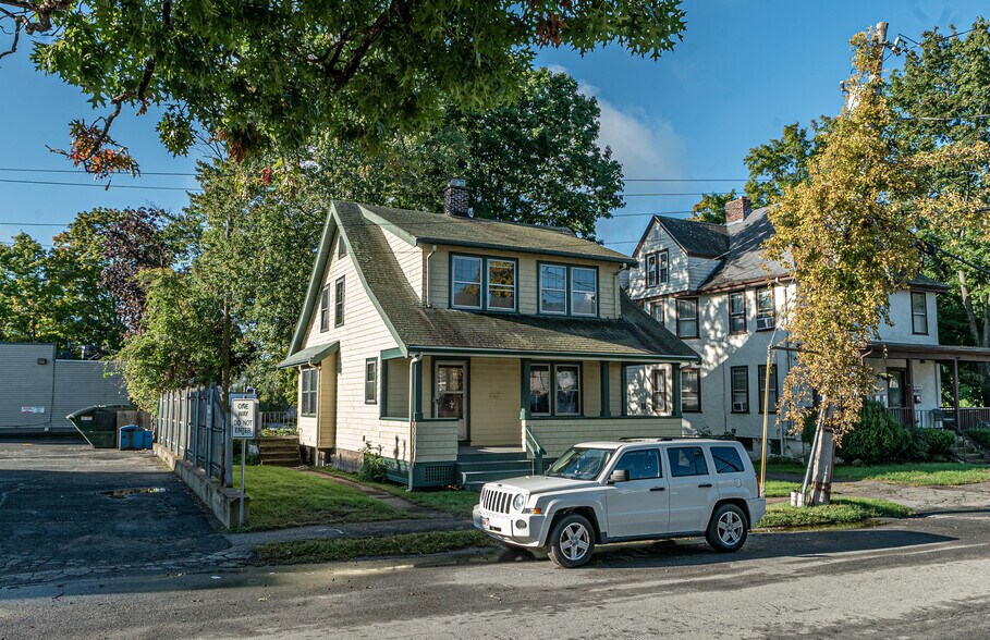 More Photos Of 317 Chestnut St, Needham Freestanding For Sale