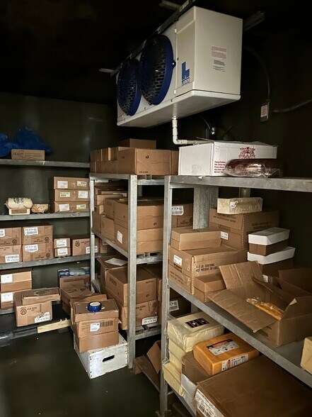 More Photos Of 4134 Grand Blvd, New Port Richey General Retail For Sale