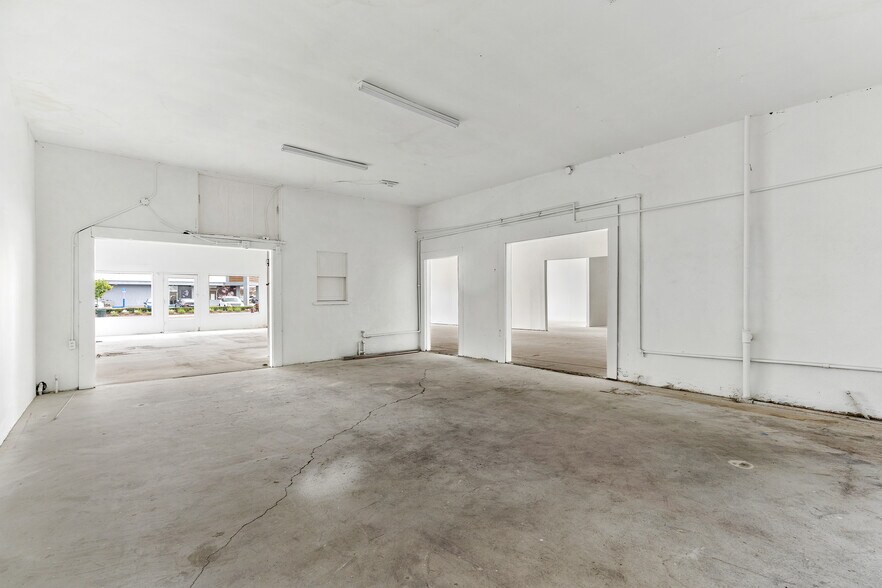 More Photos Of 3015 Artesia Blvd, Torrance Storefront Retail Office For Sale