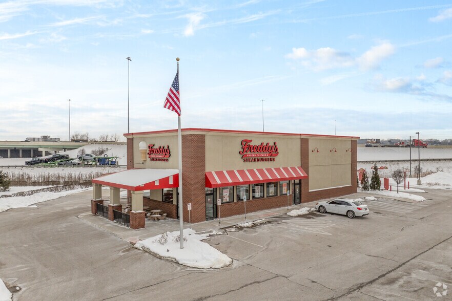 More Photos Of 5441 Whipple Ave NW, Canton Freestanding For Sale