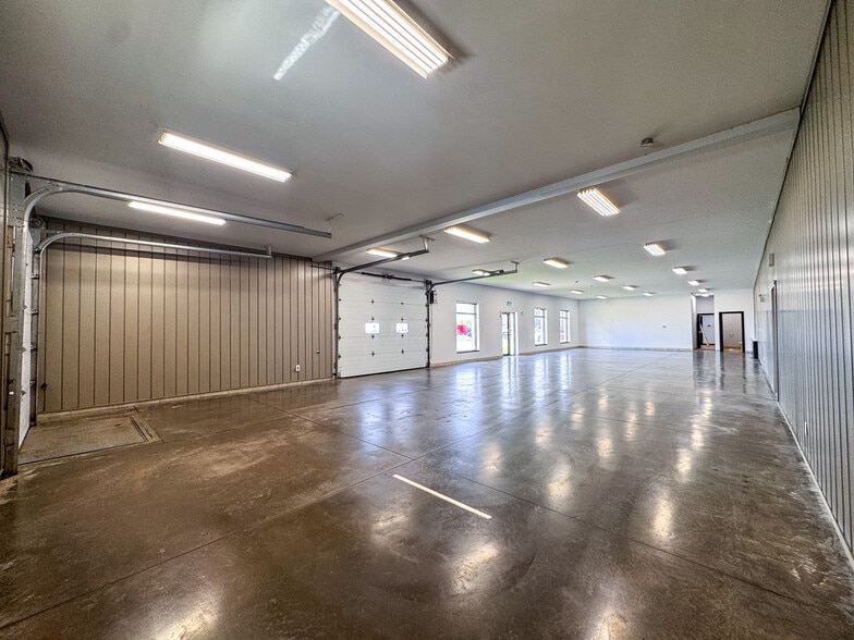 More Photos Of 9 Zack Rd, Berry Mills Industrial For Lease