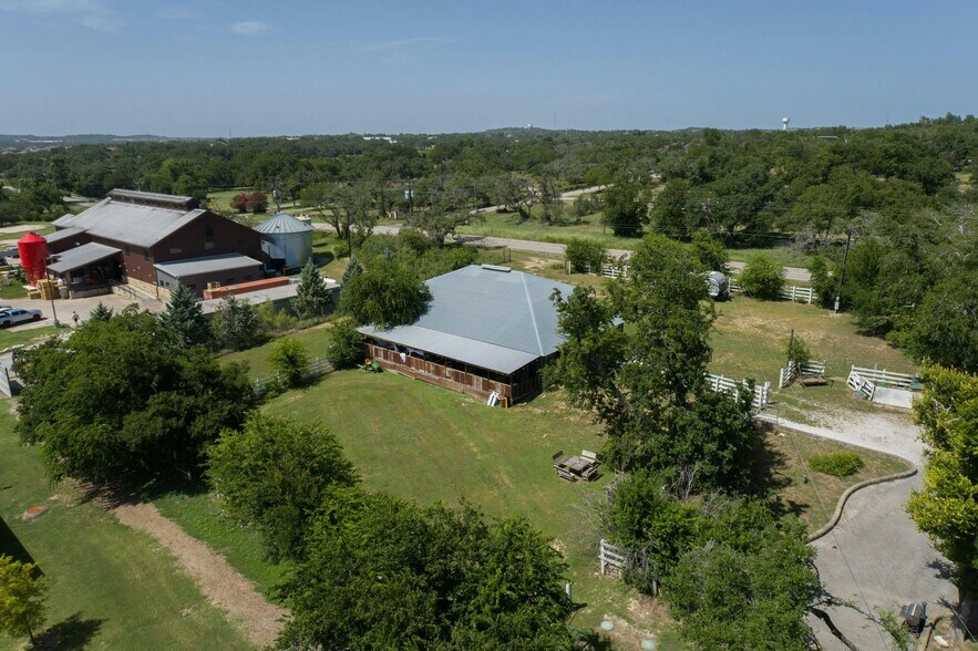 More Photos Of 23351 Ranch to Market 150 rd, Driftwood Specialty For Sale