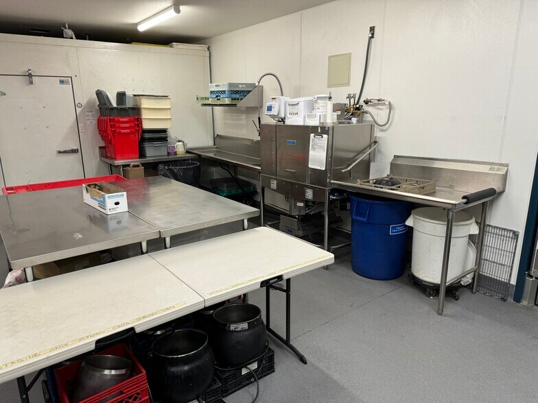 More Photos Of 1230 State St, Salem Restaurant For Sale