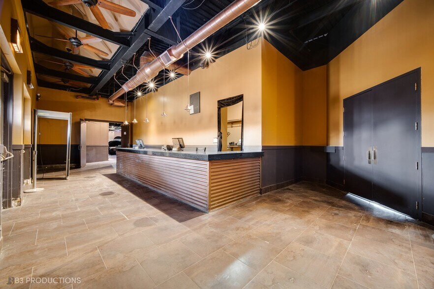 More Photos Of 12054 S Doty Ave, Chicago Warehouse For Sale