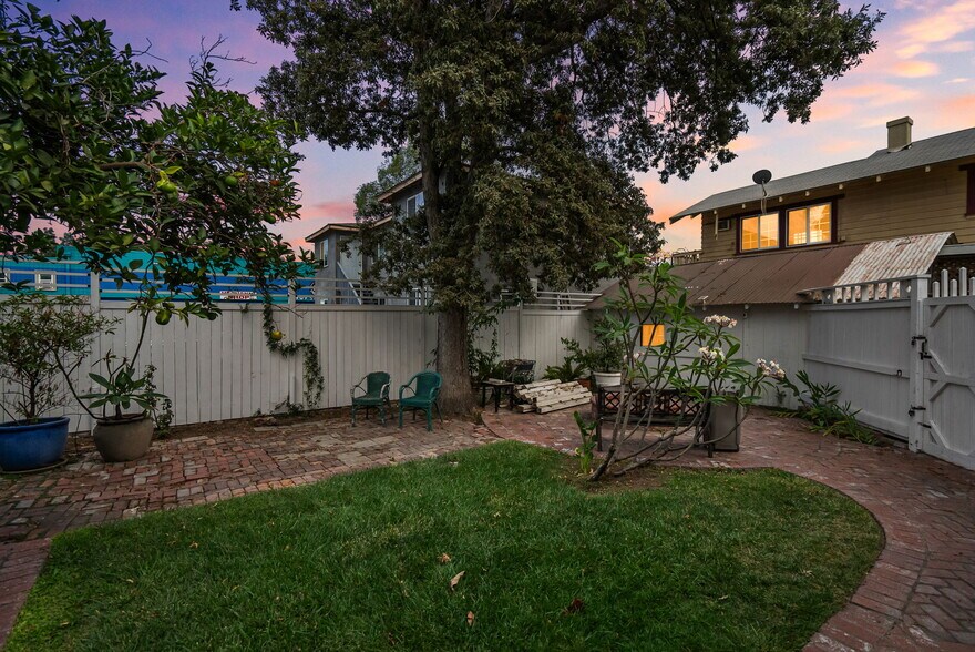 More Photos Of 591 W 9th St, San Bernardino Office For Sale