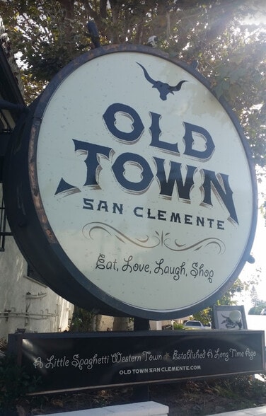 More Photos Of 111 W Avenida Palizada, San Clemente Restaurant For Lease