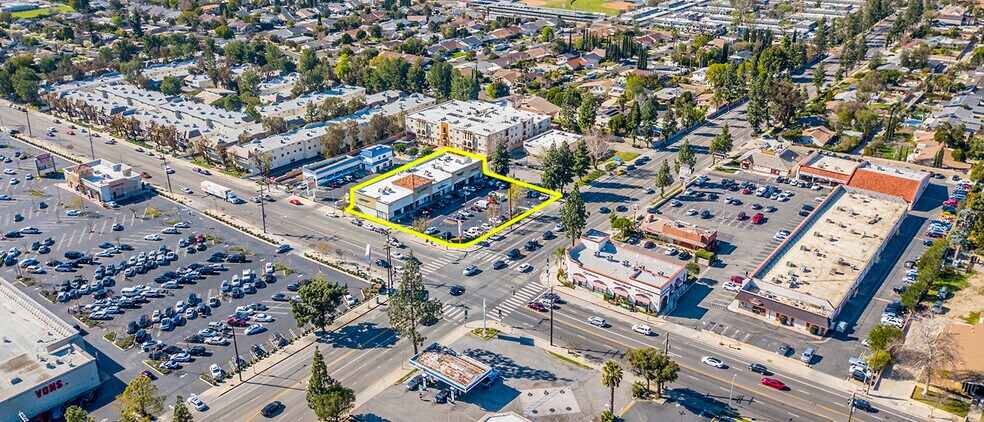 More Photos Of 20516 Devonshire St, Chatsworth Storefront For Sale