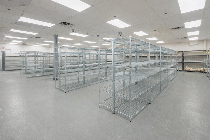 More Photos Of 1 Kondelin Rd, Gloucester Manufacturing For Lease