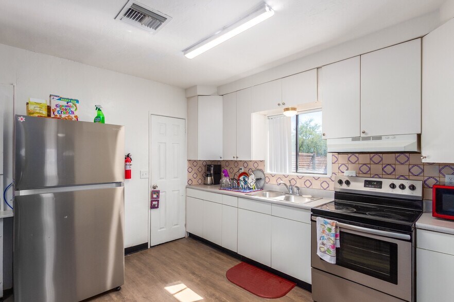 More Photos Of 2602 N Balboa Ave, Tucson Apartments For Sale