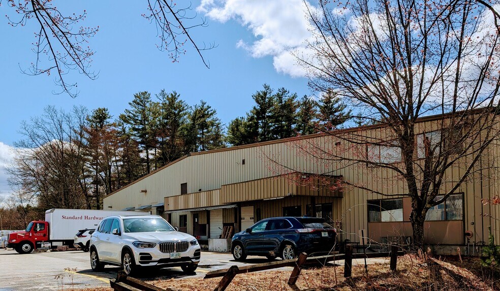 More Photos Of 3 Star Dr, Merrimack Light Distribution For Sale