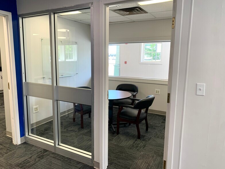 More Photos Of 2800 Lafayette Rd, Portsmouth Freestanding For Lease