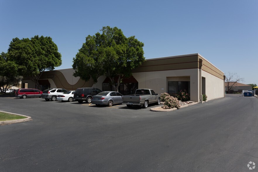 More Photos Of 3151-3157 N 34th Dr, Phoenix Warehouse For Lease
