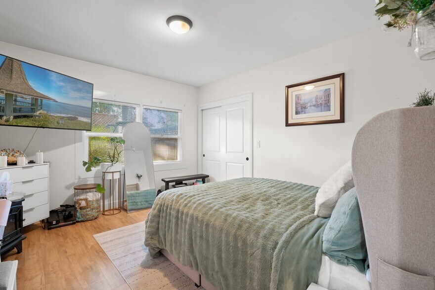 More Photos Of 420 Capitola Road Ext, Santa Cruz Apartments For Sale