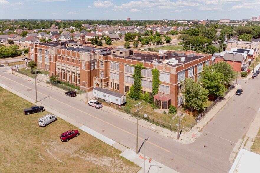 More Photos Of 950 Selden St, Detroit Schools For Lease