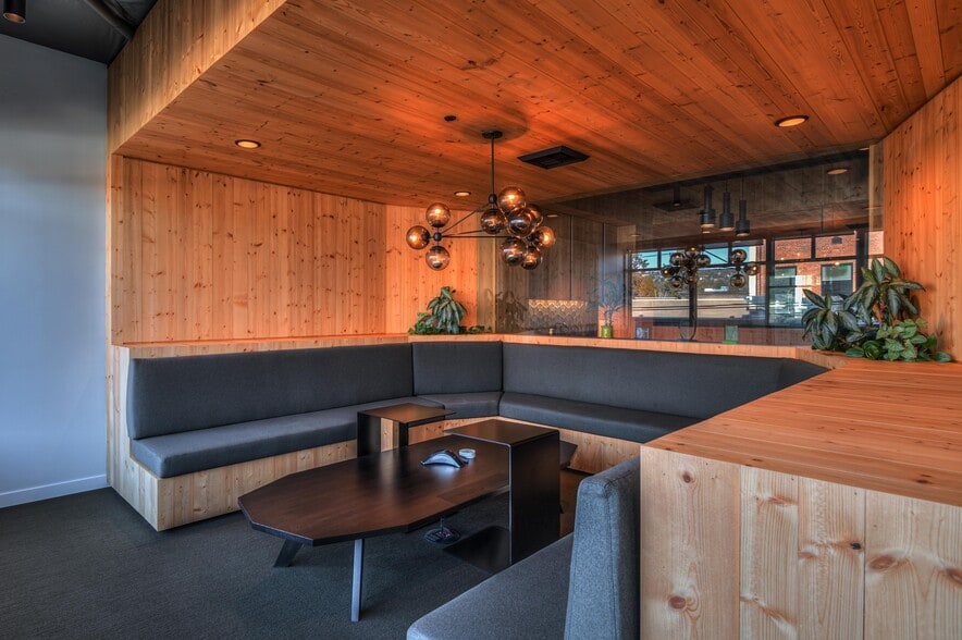 More Photos Of 919 NW Bond St, Bend Office Residential For Sale