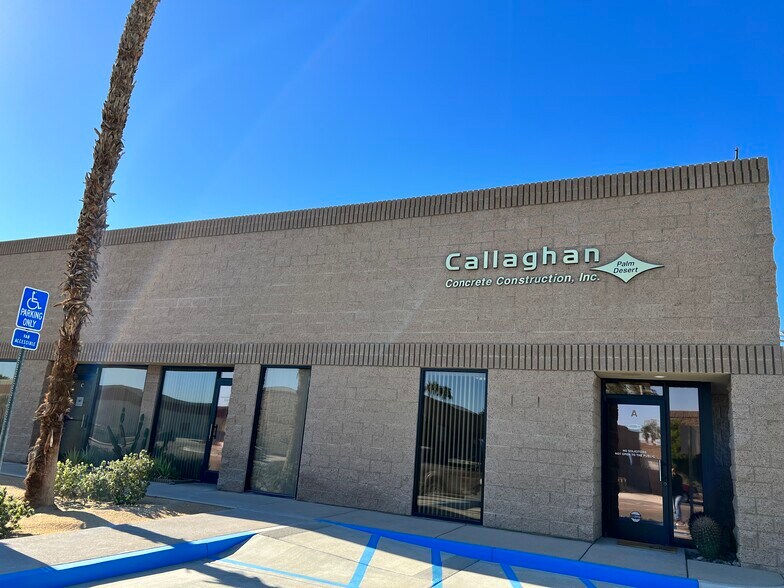 More Photos Of 39205 Leopard St, Palm Desert Showroom For Lease