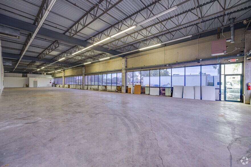 More Photos Of 450-460 Veterans Dr, Burlington Light Distribution For Sale