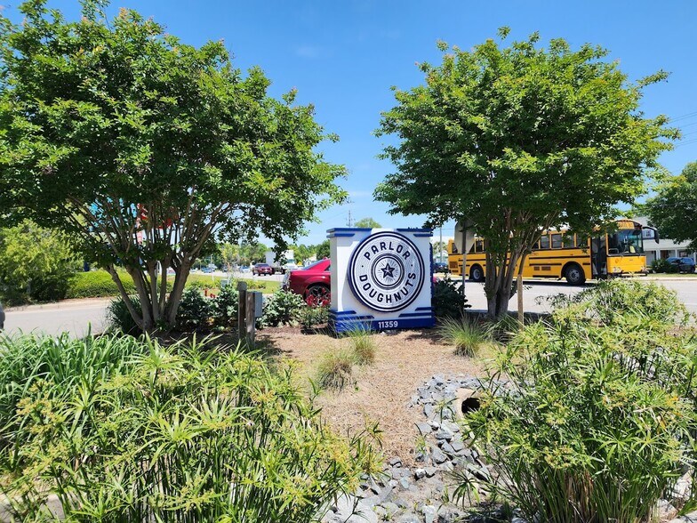 More Photos Of 11359 Highway 17, Pawleys Island Restaurant For Sale