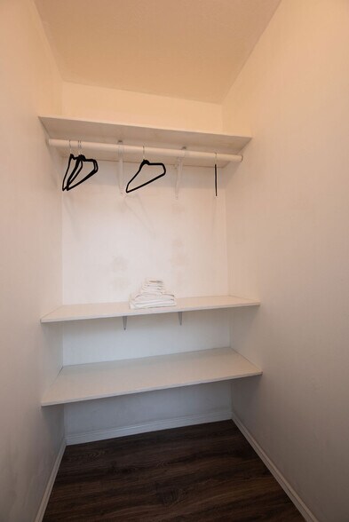 More Photos Of 18239 Main St, Jamestown Hotel For Sale