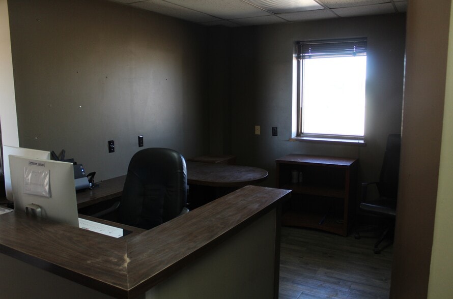 More Photos Of 4616 Oil Patch Dr, Woodward Warehouse For Sale