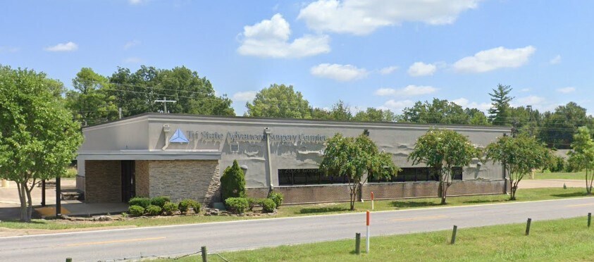 Primary Photo Of 2596 Interstate 55, Marion Medical For Lease