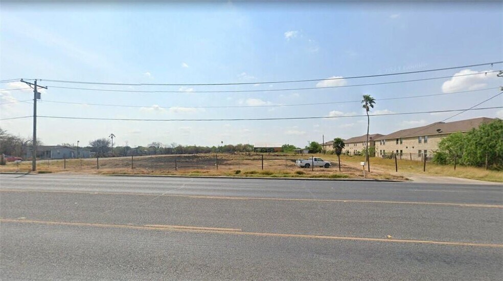 More Photos Of 2301 W Mile 3 Rd, Mission Flex For Sale