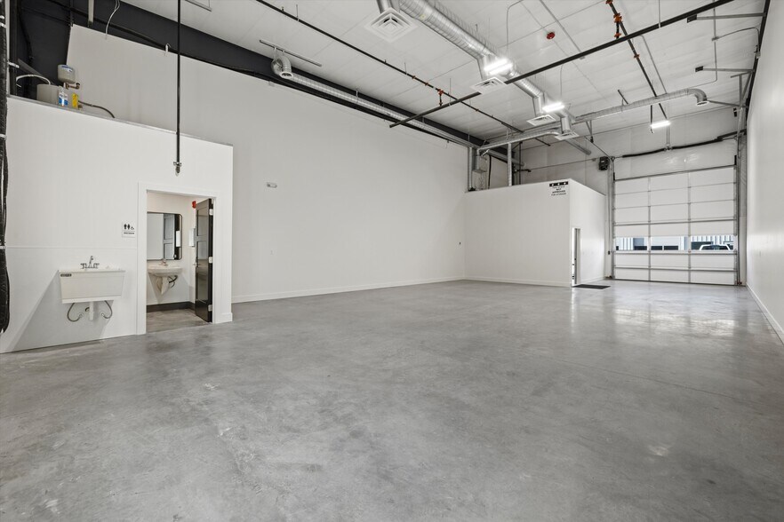 More Photos Of 2517 Logan St, Richland Service For Sale