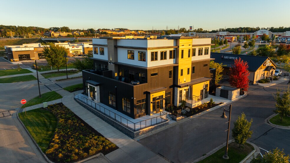 More Photos Of 1481 Blazing Star Blvd, Altoona Apartments For Lease